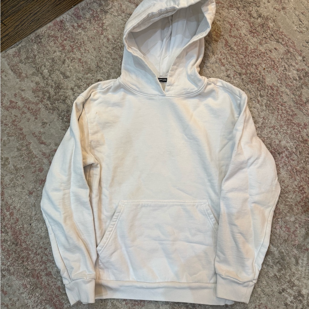 Talentless Women’s White Hoodie And Joggers
